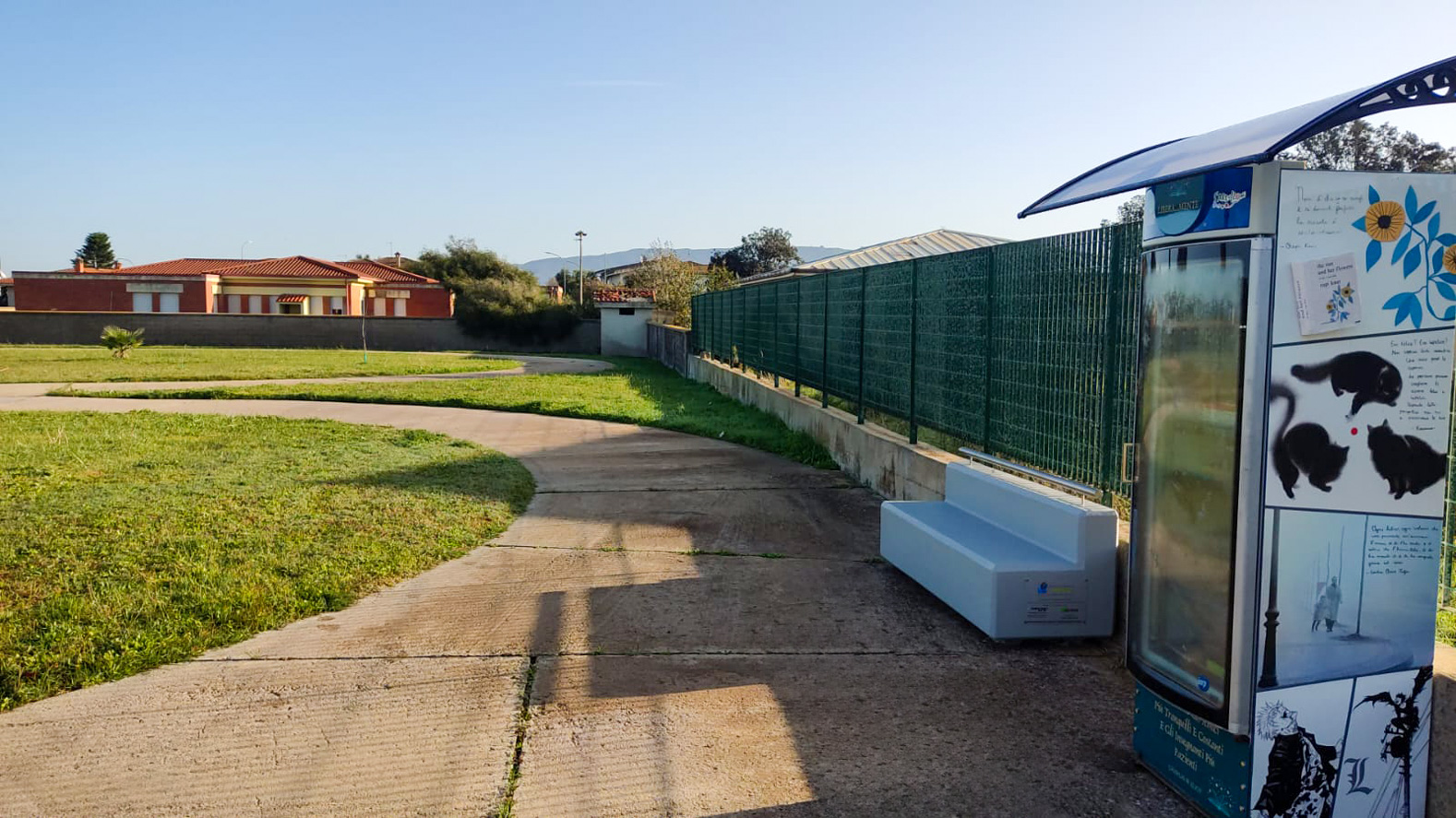 Una panchina eco-friendly per la cultura e la sostenibilità - circolo terralba panchina gruppo esposito
